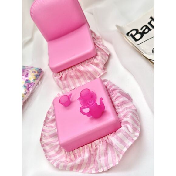 Barbie 1992 Mattel #9322 Coffee Table & Chair Furniture Set – Vintage - Picture 4 of 8